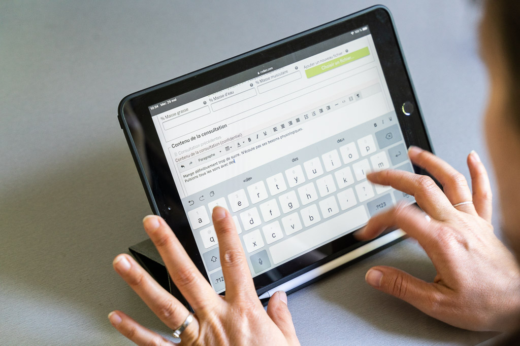 Saisie au clavier application iOS diététicien libéral iPad